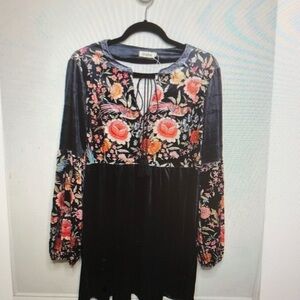 Floral Velvet Dress with Long Sleeves